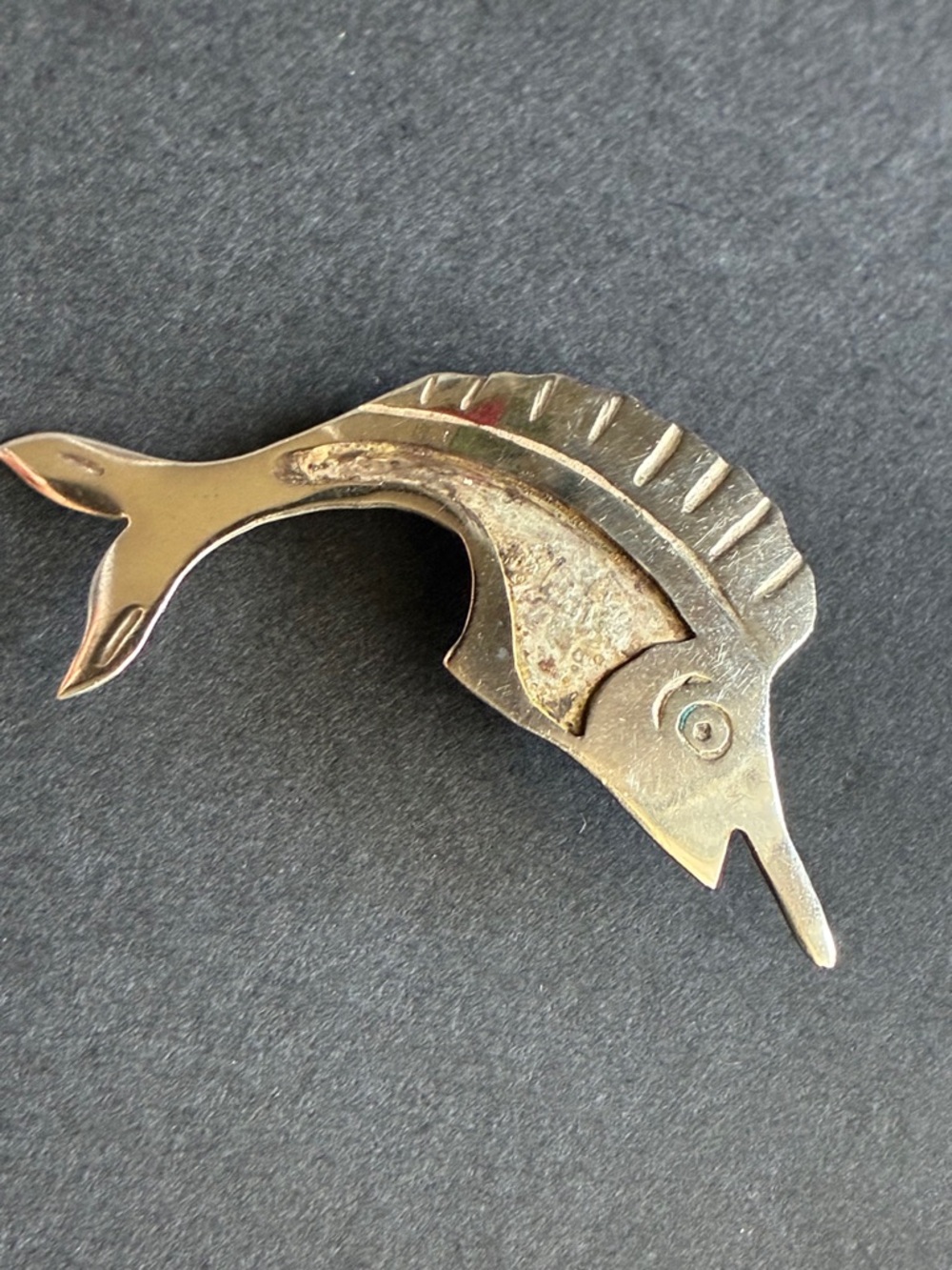 925 Silver Brooch,Silver-Tone Fish Brooch Pin – Sculpted Nautical Accent